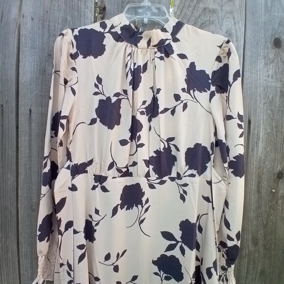 KARMI LABEL Dress Womens Size S Tan Black Floral Print Halter Tie Waist New - Picture 2 of 12